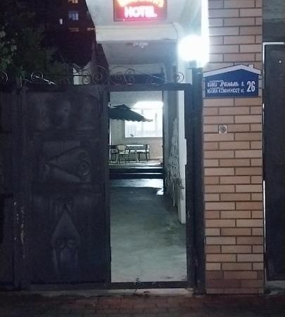 Hostel Gomani Батуми Екстериор снимка