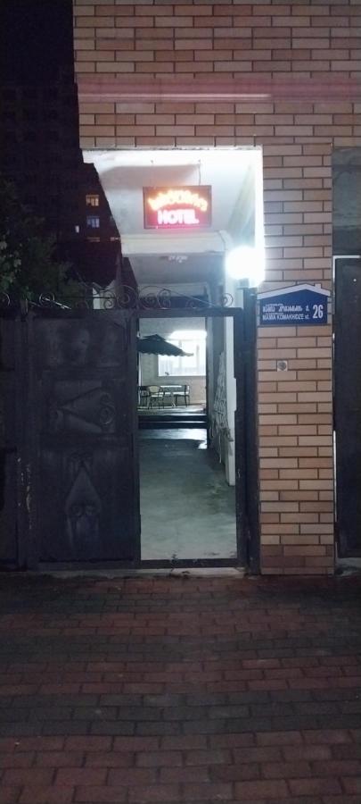 Hostel Gomani Батуми Екстериор снимка