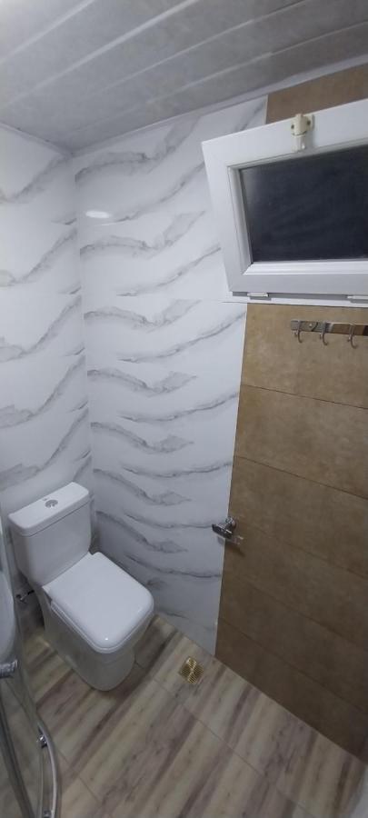 Hostel Gomani Батуми Екстериор снимка