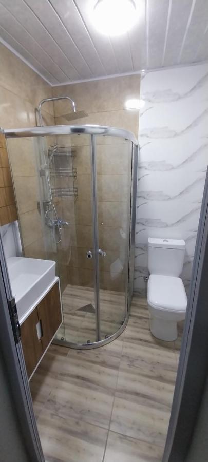 Hostel Gomani Батуми Екстериор снимка