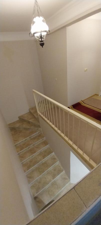 Hostel Gomani Батуми Екстериор снимка