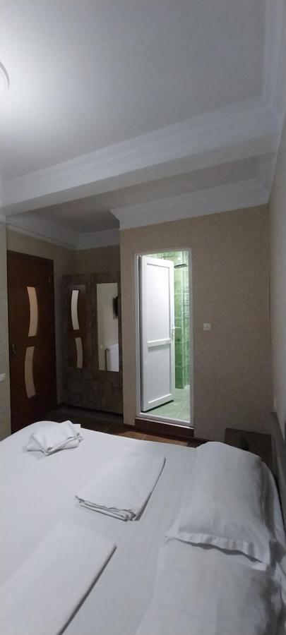 Hostel Gomani Батуми Екстериор снимка