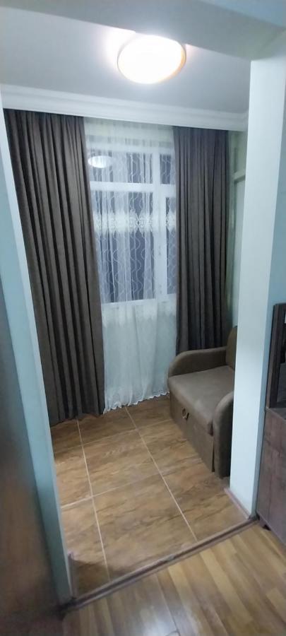 Hostel Gomani Батуми Екстериор снимка