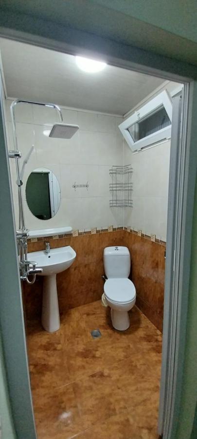 Hostel Gomani Батуми Екстериор снимка