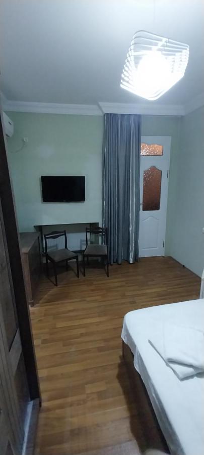 Hostel Gomani Батуми Екстериор снимка